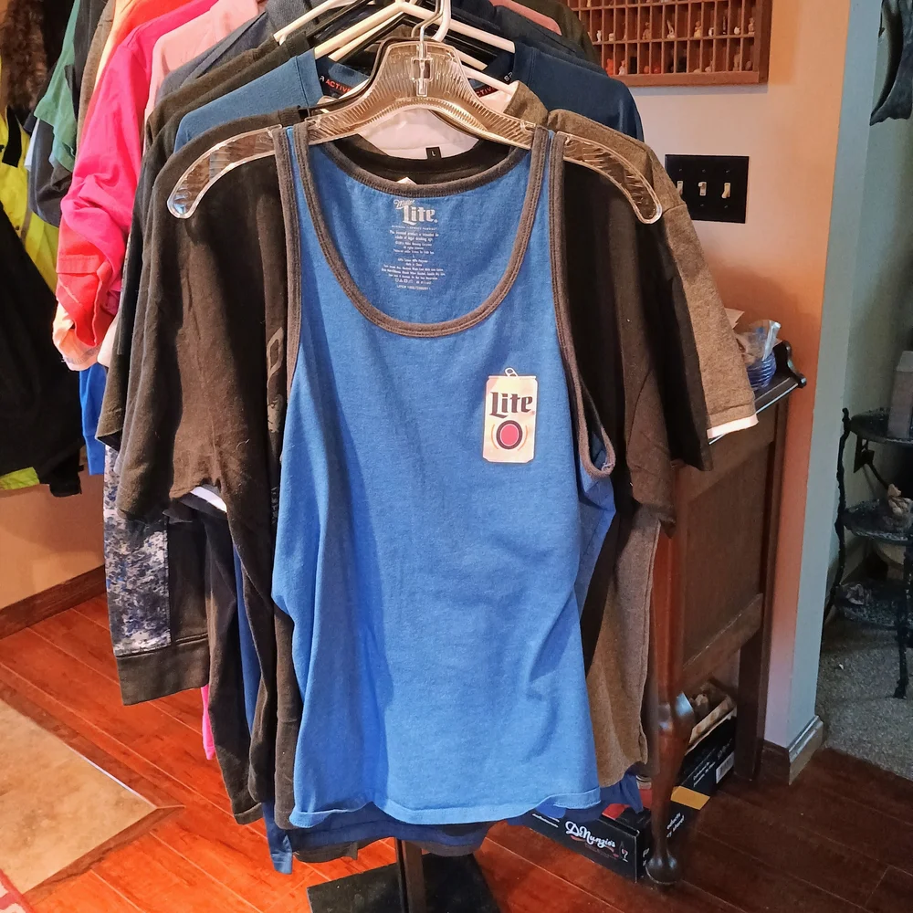 Lite Blue Men's Tank Top Bin 27 - Picture 1 of 3